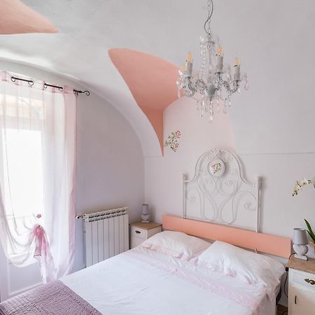 Dussaiga - Camera Delle Rose Dolceacqua Zewnętrze zdjęcie